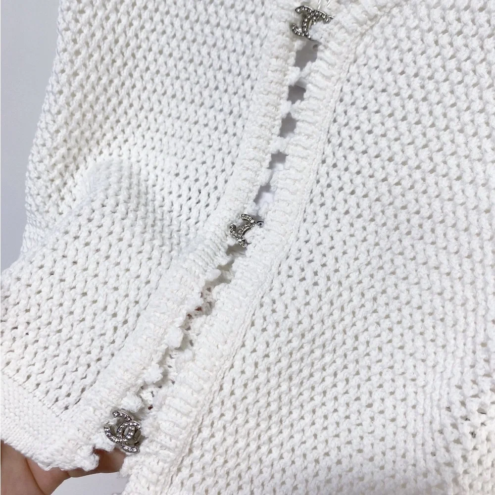 Chanel vest - Picture 5 of 6